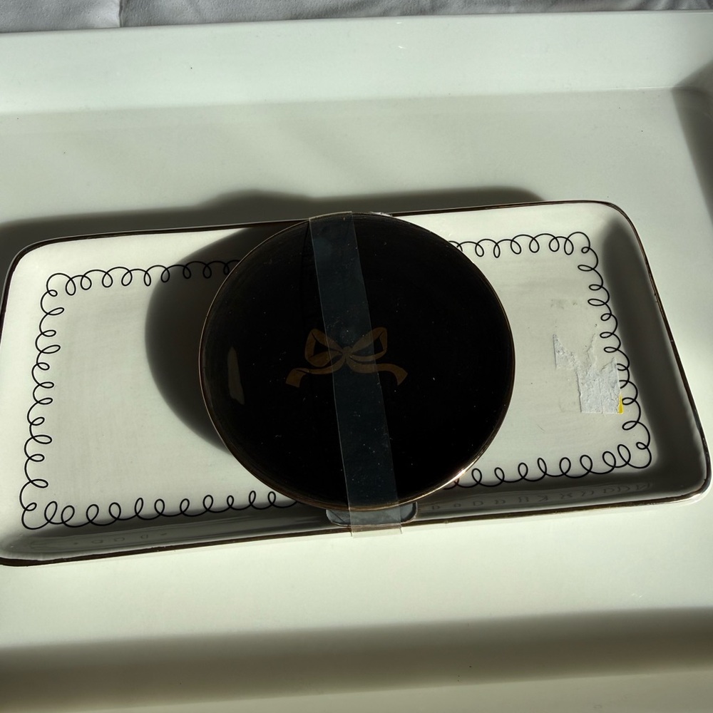 New – cozy bow trinket tray set of 2